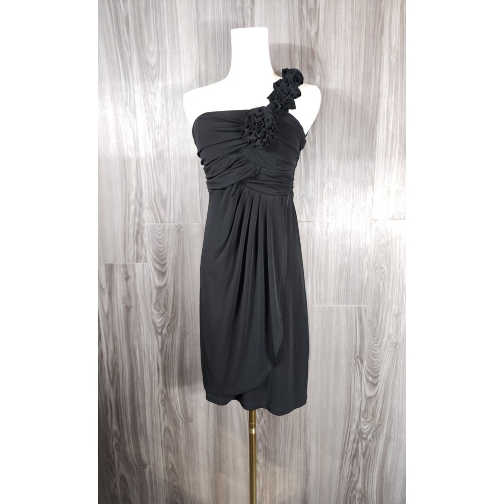 ENFOCUS STUDIOā Black One Shoulder Ruched Floral Embellished Prom Dress Sz 6